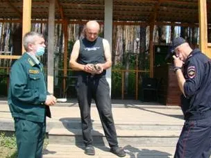 Полицейские проводят мероприятия по предупреждению чрезвычайных ситуаций, связанных природными пожарами